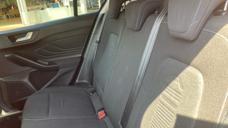 Ford Focus 1.0 EcoBoost 125 Active 5dr Petrol Hatchback